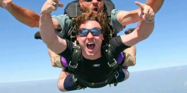 Tipping in Skydiving