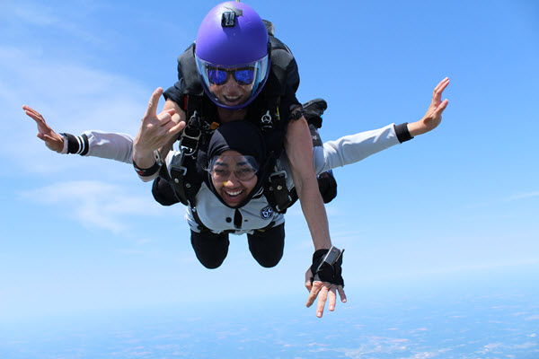 Group skydiving brings people together like nothing else