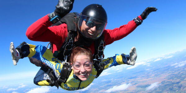 3 Helpful Tips to Overcome Skydiving Anxiety