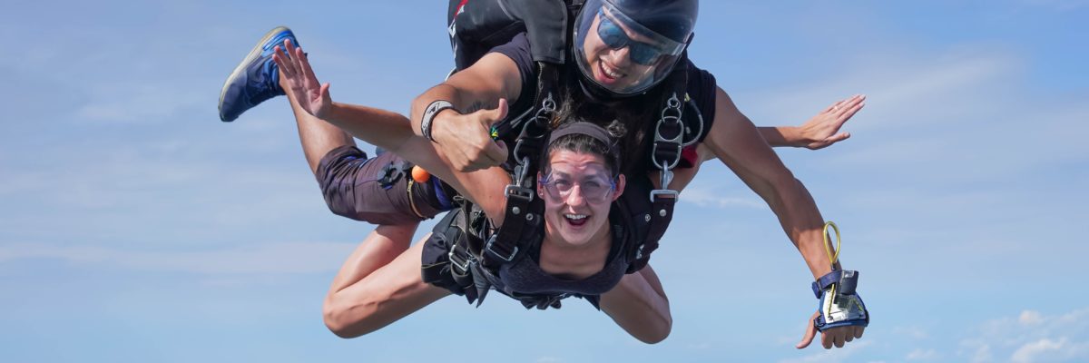 skydiving automatic activation device