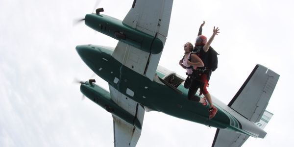 eating before skydiving