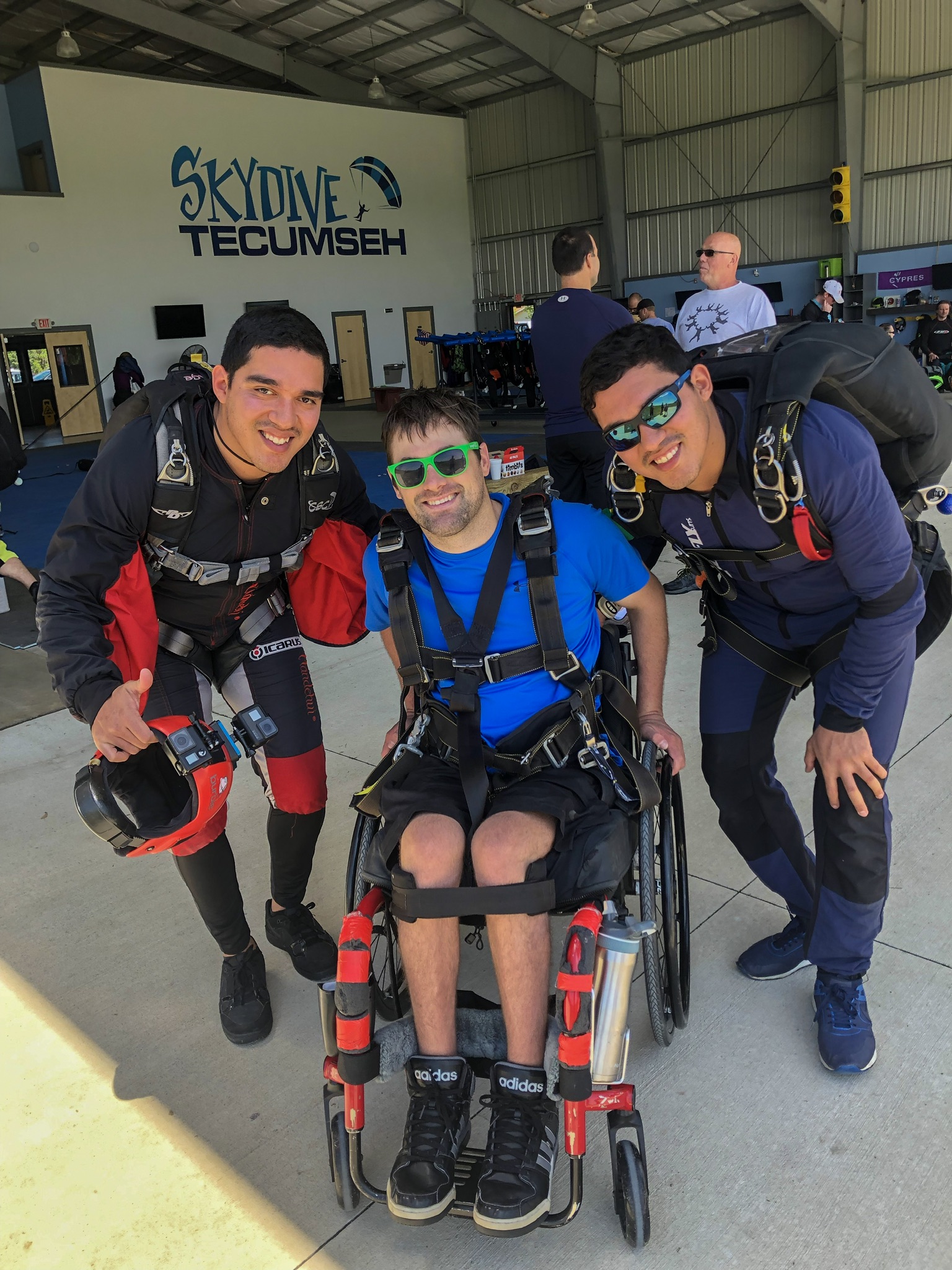 Paragliding helping disabled vets - Statesboro Herald