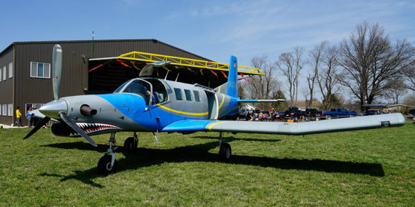 skydiving aircraft
